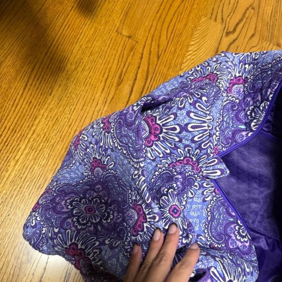 Vera Bradley duffle - Picture 5 of 8